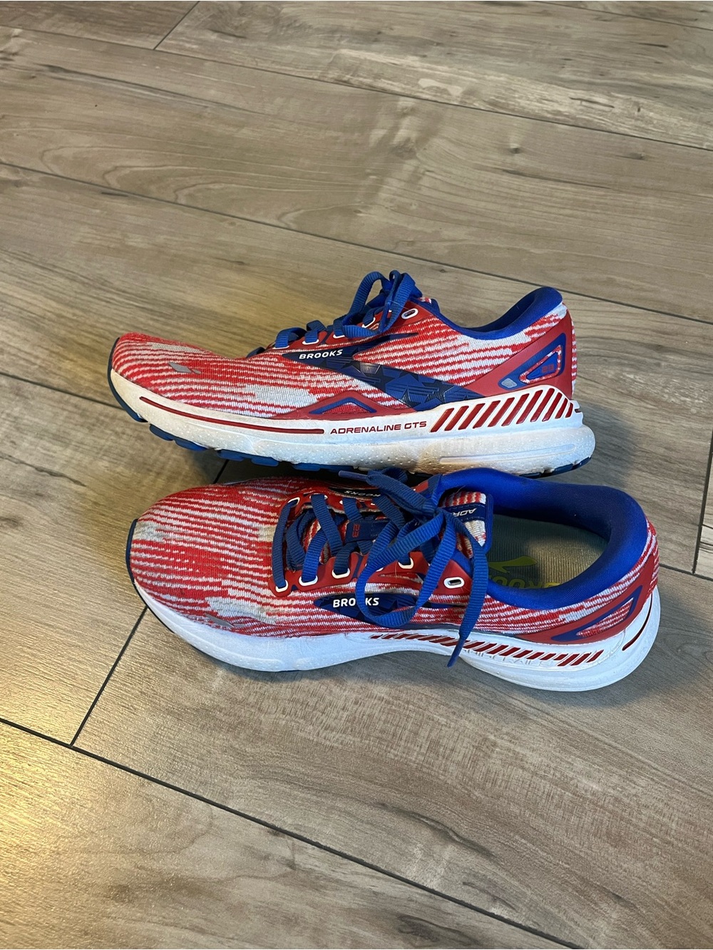 Brooks Adrenaline GTS 23 Run USA Women’s Running Shoes Size 8.5 Patriotic Team